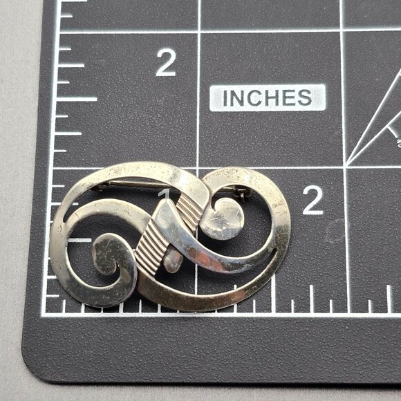 VTG Beau Sterling Silver Swirl Brooch 1 5/8" Signed Cutout Domed 3.53g USA Made - Picture 7 of 8